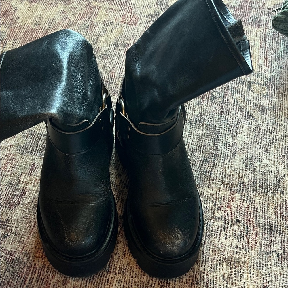 Steve Madden Reika Platform Moto Boot